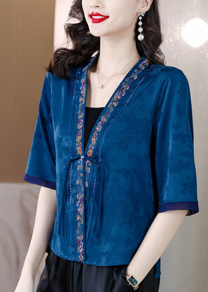 Elegantly Styled Shirt for Everyday Wear