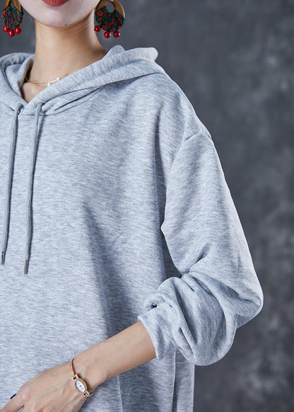 Classic Vintage Pullover with a Flattering Fit
