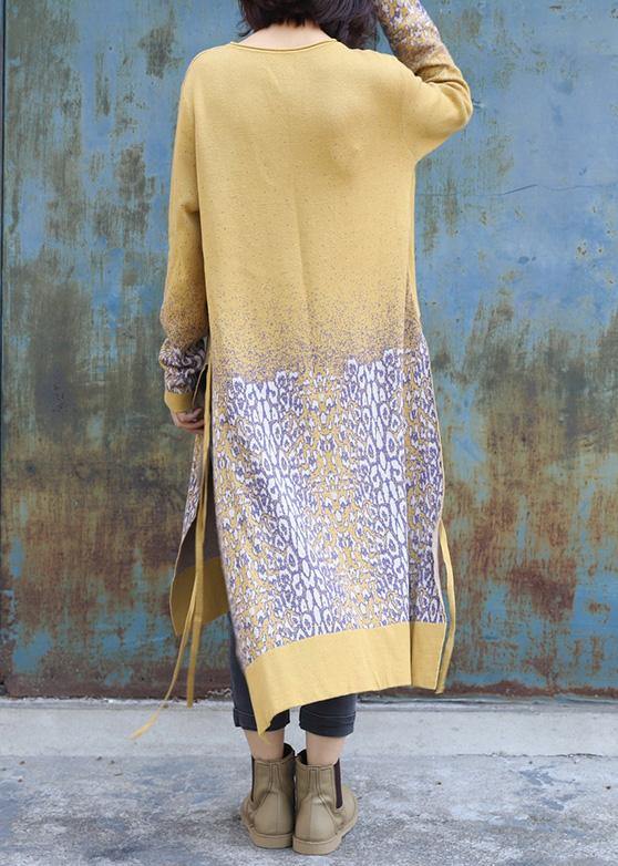Effortlessly Elegant Sweater with a Timeless Design