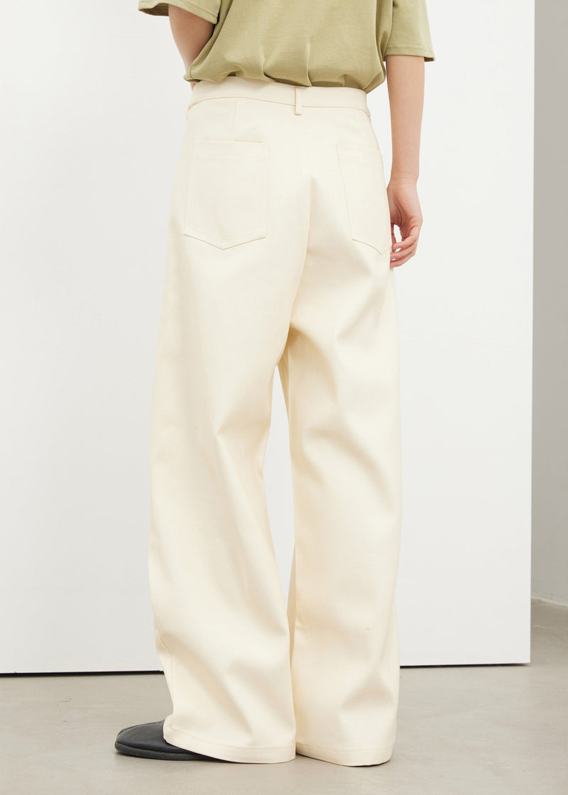 Elegantly Styled Pants for Everyday Wear