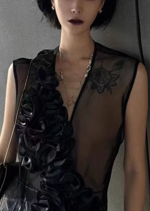 Beautifully Finished Top in a Timeless Design