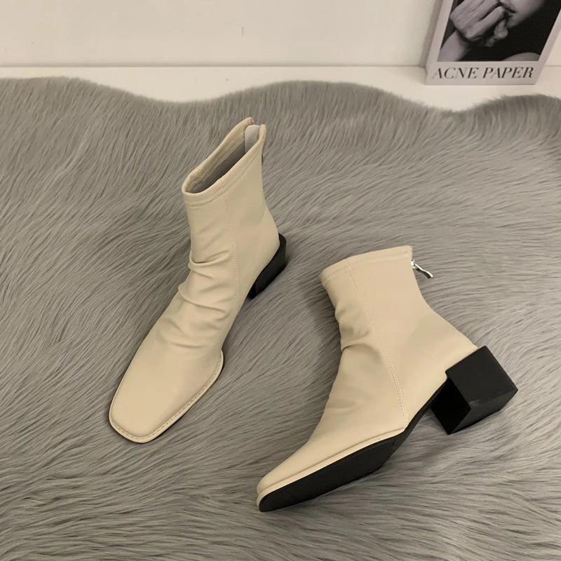 Graceful Orthopedic Boots for Modern Look