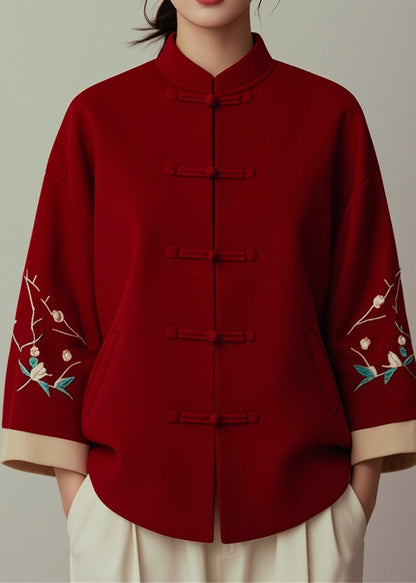 Elegantly Styled Coat for Everyday Wear