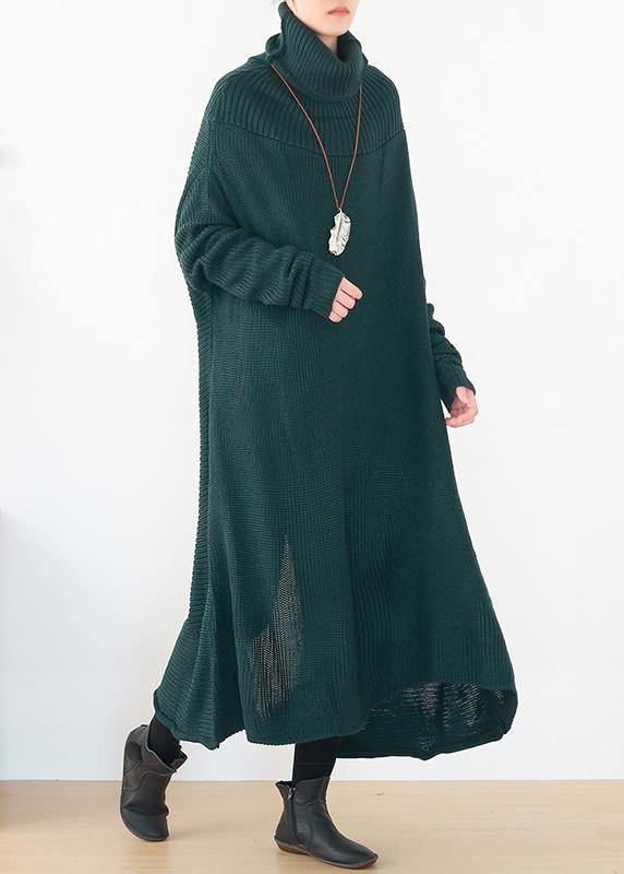 Well Tailored Sweater with a Graceful Silhouette