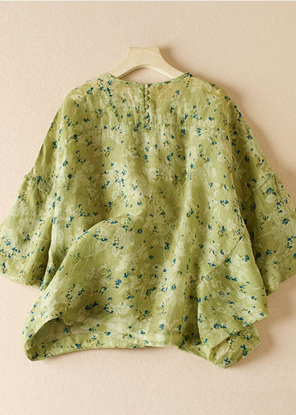 Effortlessly Elegant Blouse with a Timeless Design