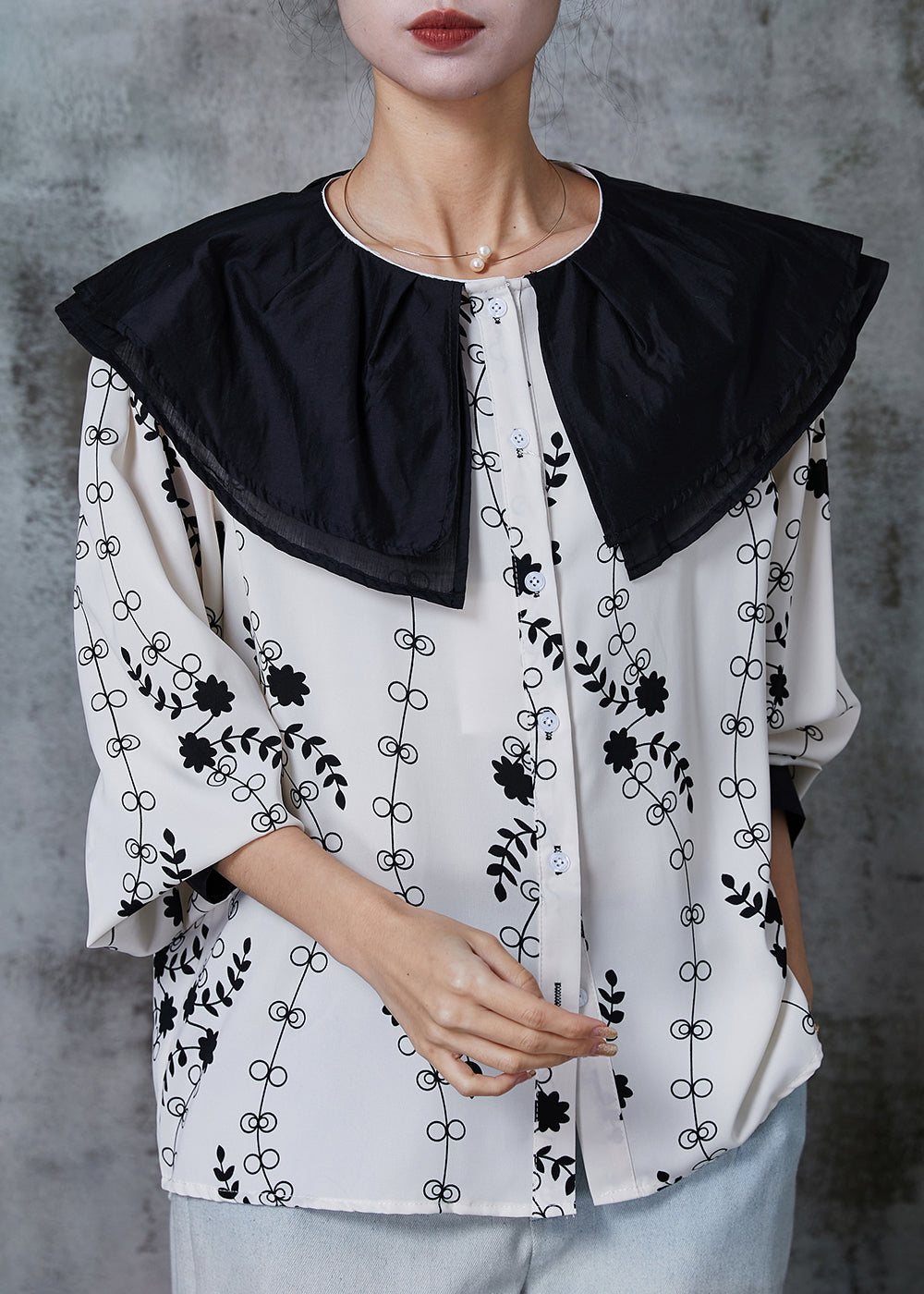 Well Tailored Shirt with a Graceful Silhouette