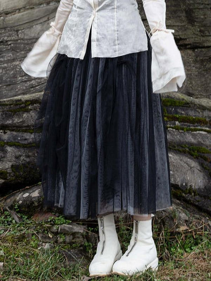 Effortlessly Elegant Garment with a Timeless Design