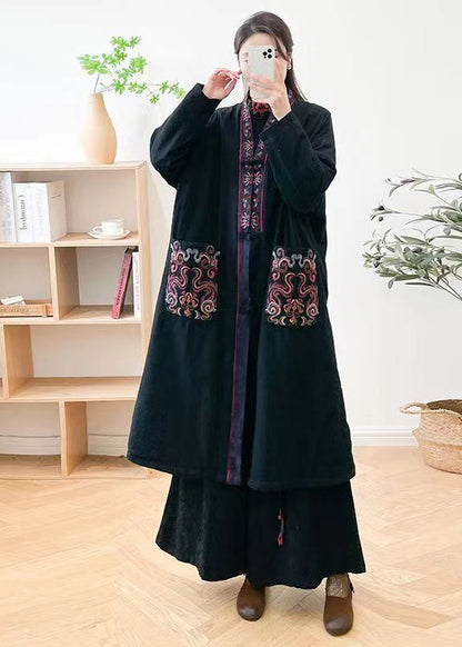 Elegantly Styled Coat for Everyday Wear