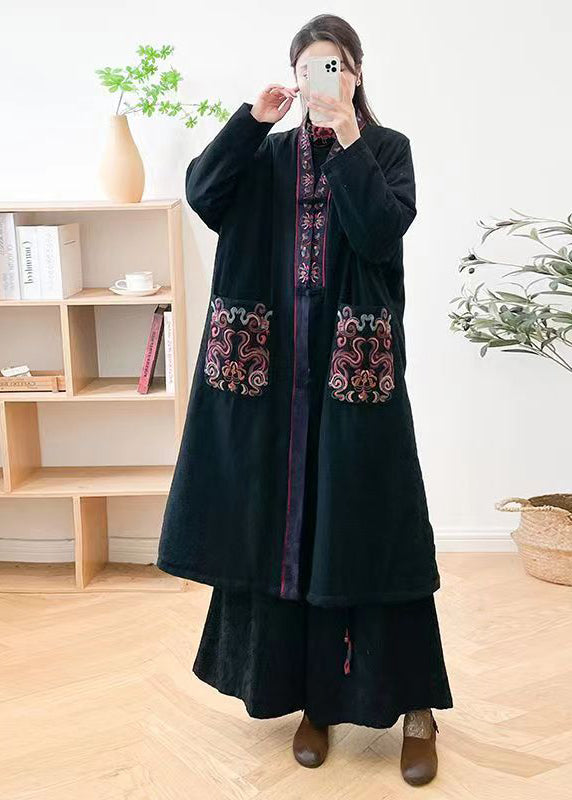 Elegantly Styled Coat for Everyday Wear