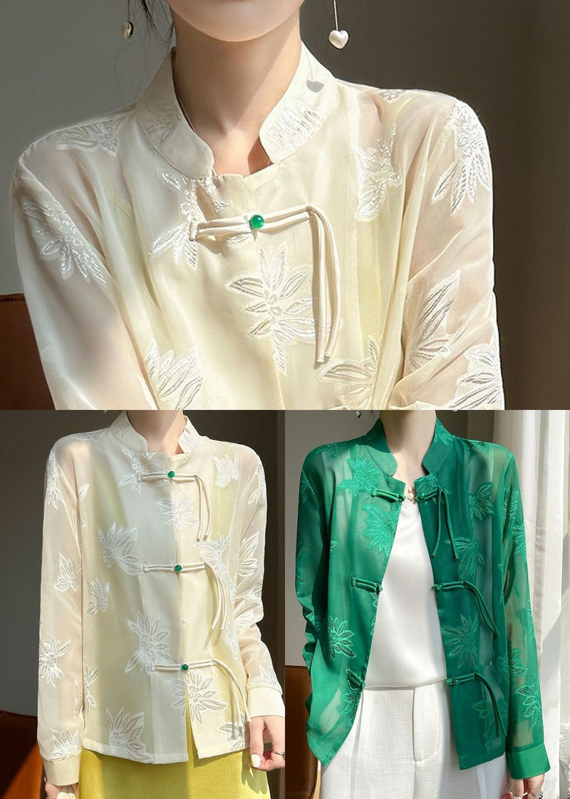 Effortlessly Elegant Top with a Timeless Design