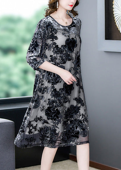 Sophisticated Dress with a Clean Classic Look