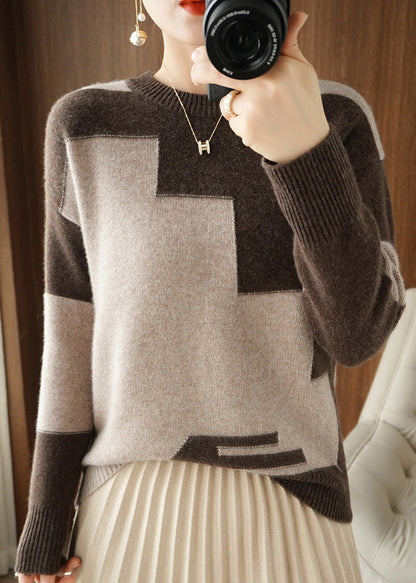 Beautifully Finished Top in a Timeless Design