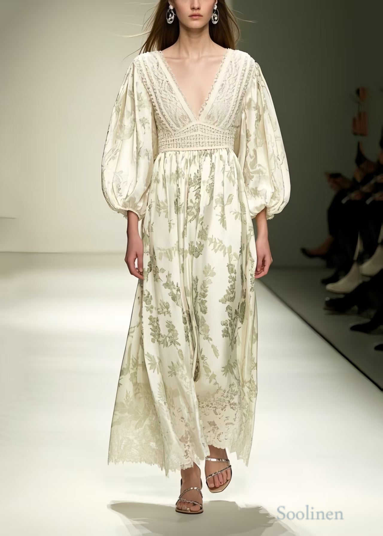 Classic Vintage & Enduringly Stylish Dress