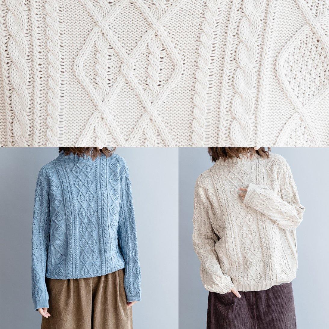 Beautifully Crafted Blouse in a Classic Style