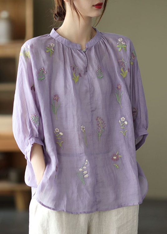 Well Tailored Top with a Graceful Silhouette