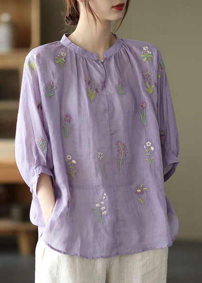 Well Tailored Top with a Graceful Silhouette