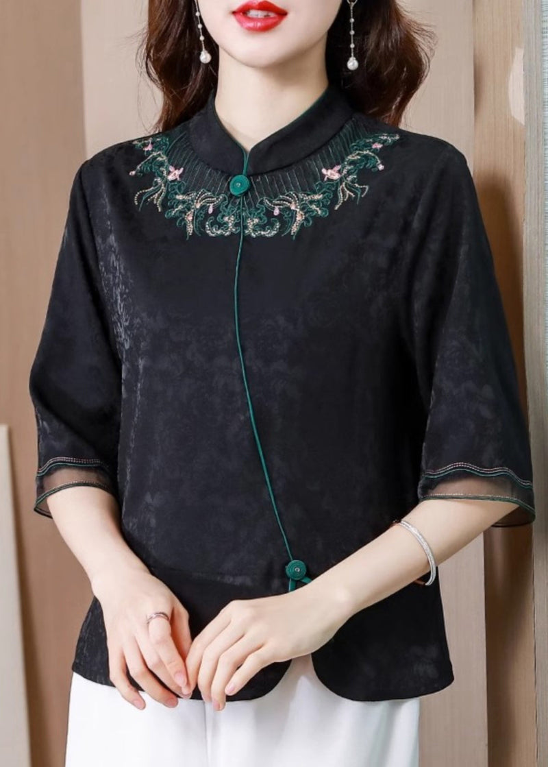 Classic Vintage & Enduringly Stylish Blouse