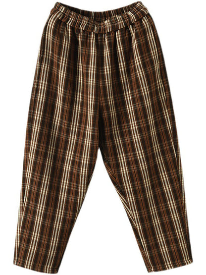 Effortlessly Elegant Pants with a Timeless Design