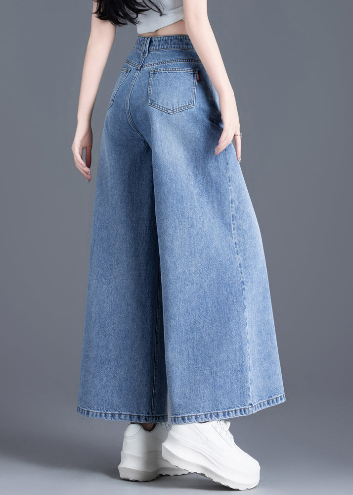 Well Tailored Pants with a Graceful Silhouette