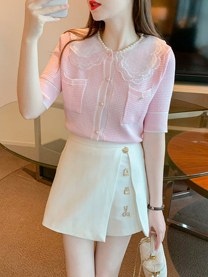 Classic Vintage Top with a Flattering Fit