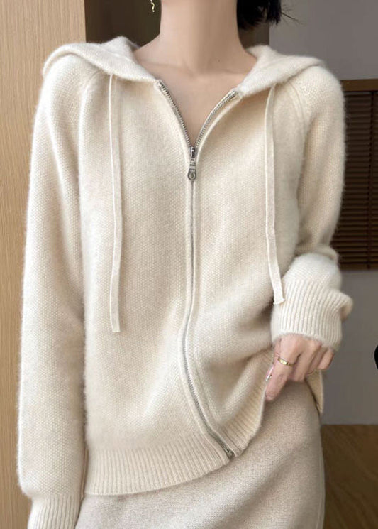 Elegantly Styled Coat for Everyday Wear