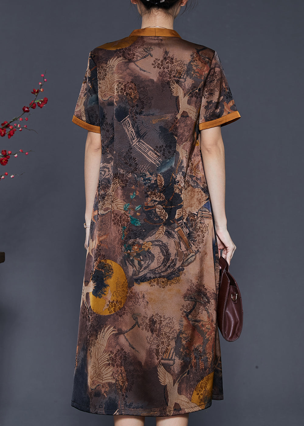 Classic Vintage Dress with a Flattering Fit