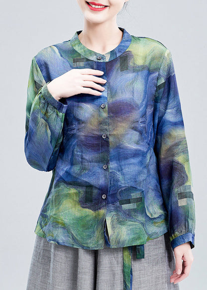 Well Tailored Blouse with a Graceful Silhouette