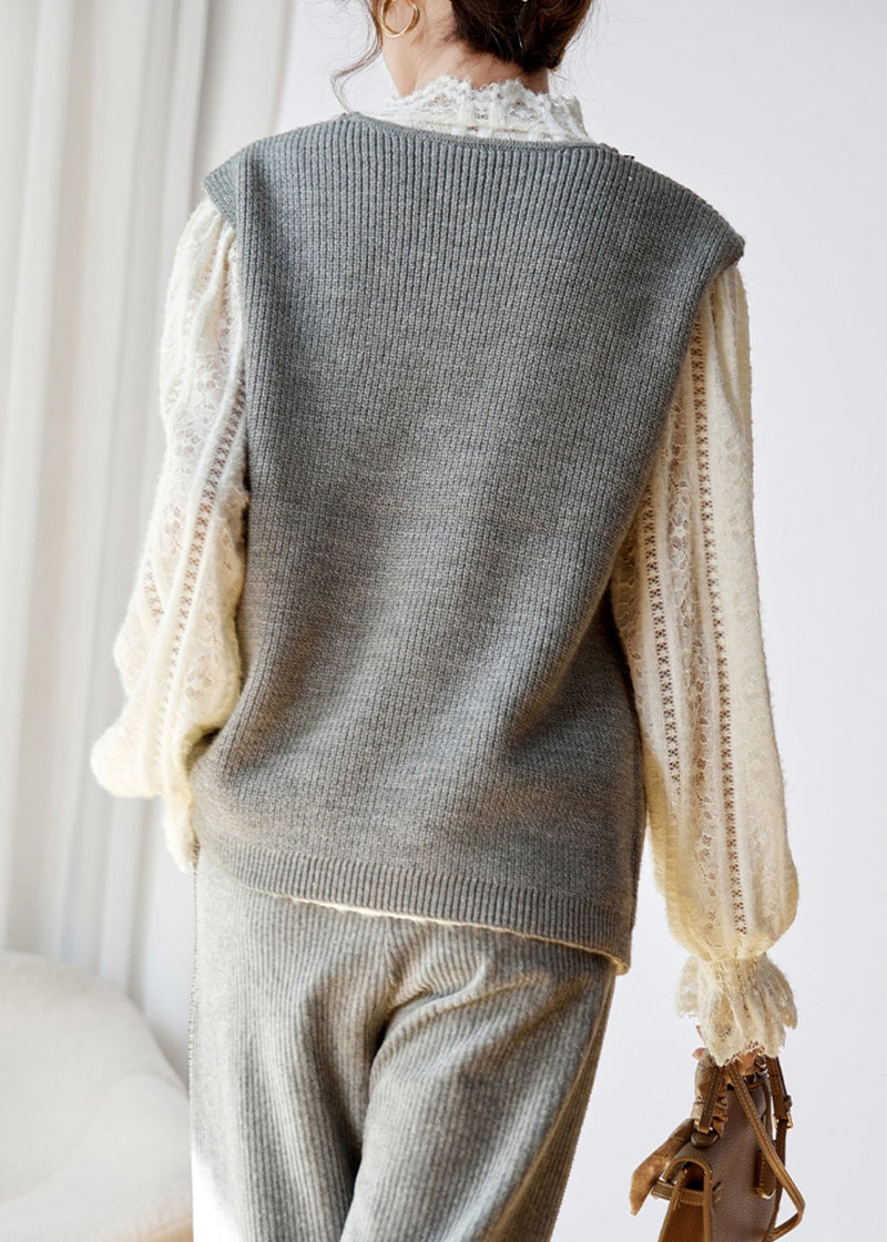 Beautifully Finished Coat in a Timeless Design