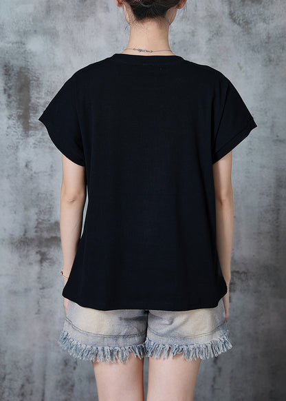Effortlessly Elegant Top with a Timeless Design