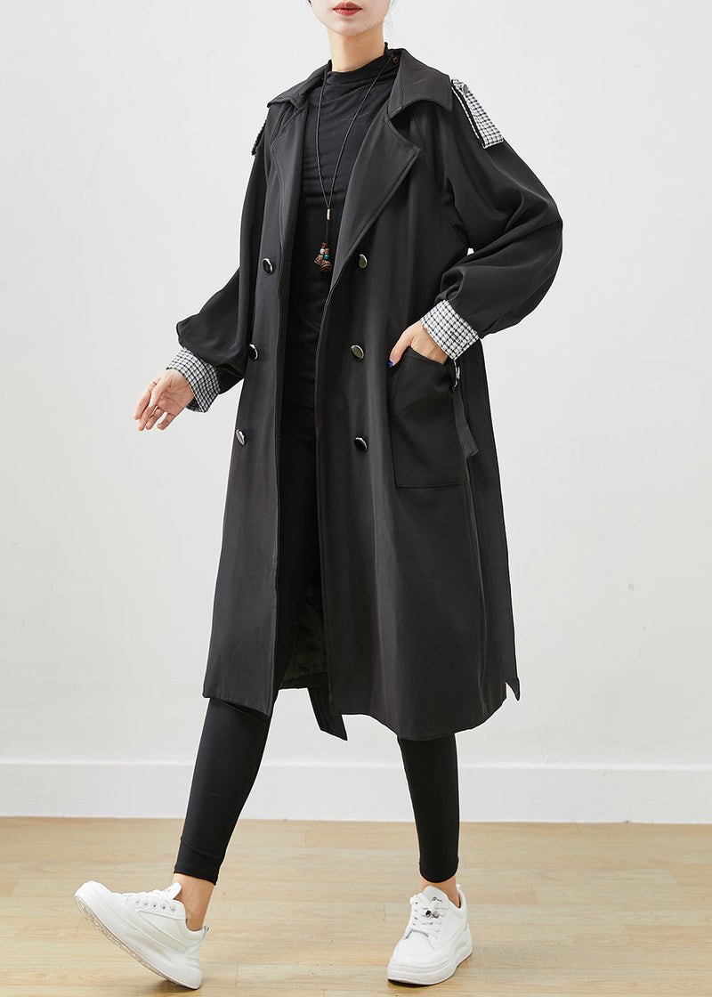 Beautifully Finished Coat in a Timeless Design
