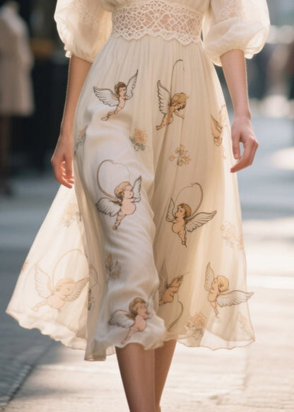Well Tailored Dress with a Graceful Silhouette