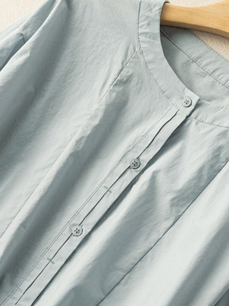 Classic Vintage Shirt with a Flattering Fit