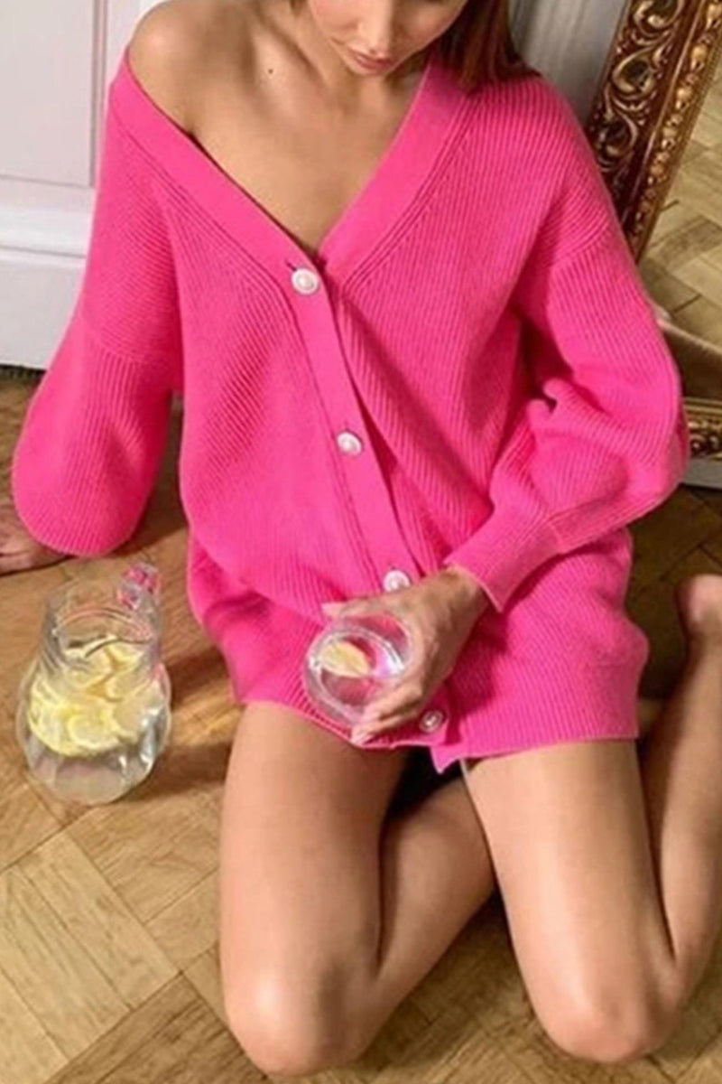 Effortlessly Elegant Cardigan with a Timeless Design