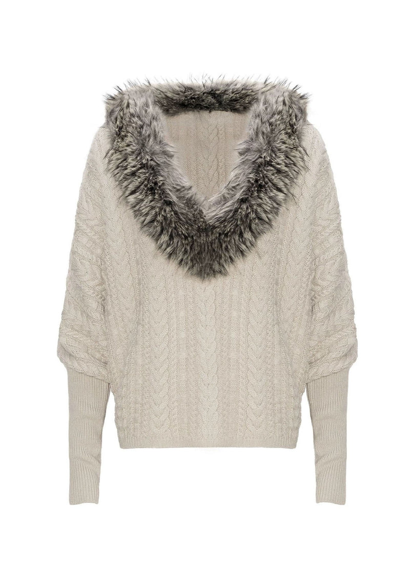 Well Tailored Sweater with a Graceful Silhouette