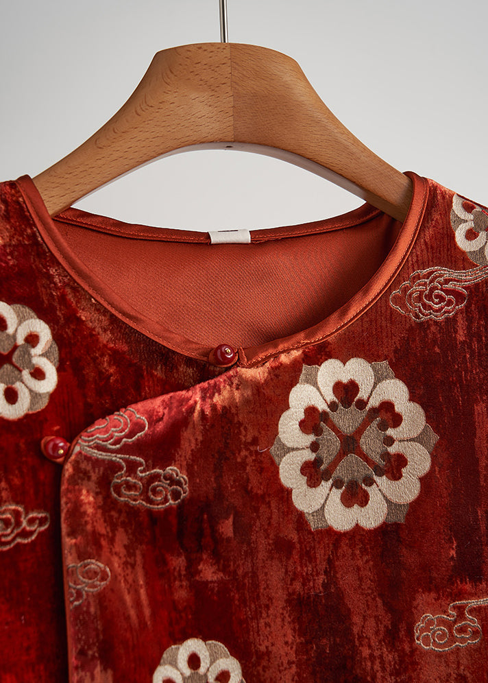 Gracefully Styled Garment for Any Occasion