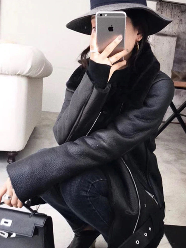 Classic Vintage & Enduringly Stylish Coat