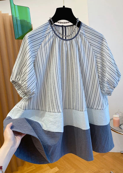 Classic Vintage Shirt with a Flattering Fit