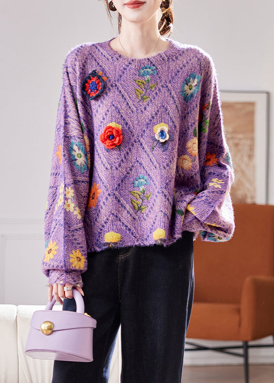 Well Tailored Sweater with a Graceful Silhouette