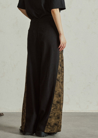 Classic Vintage Pants with a Flattering Fit