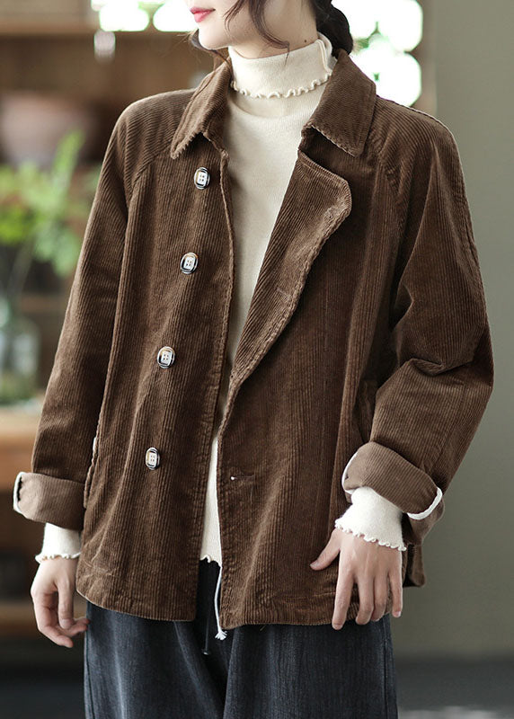 Well Tailored Coat with a Graceful Silhouette