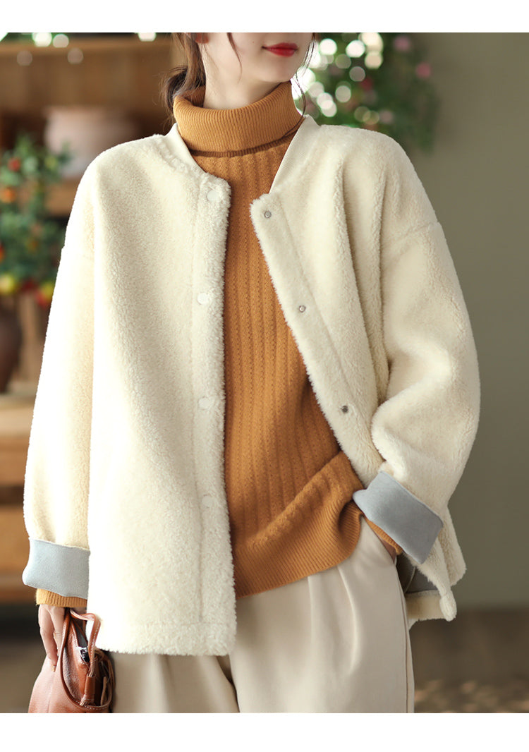 Beautifully Finished Coat in a Timeless Design