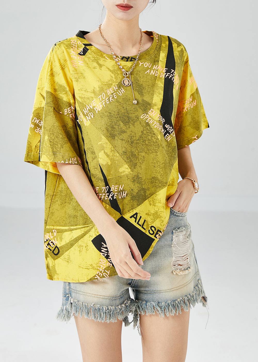Gracefully Styled Garment for Any Occasion