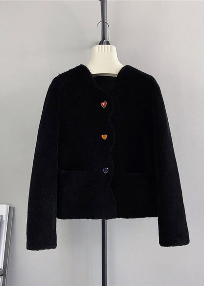 Beautifully Finished Coat in a Timeless Design