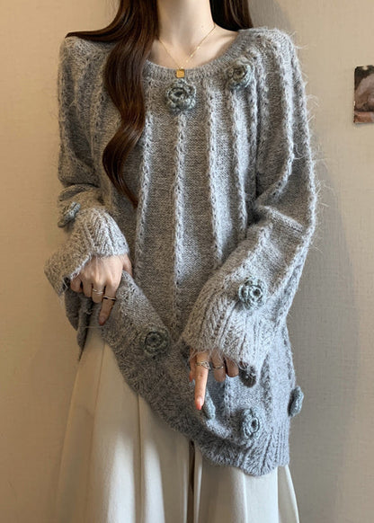 Classic Vintage Sweater with a Flattering Fit