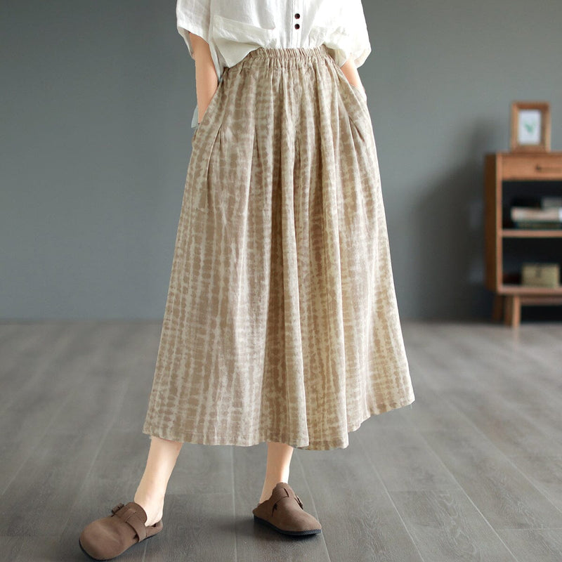 Effortlessly Elegant Pants with a Timeless Design