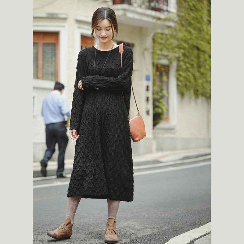 Effortlessly Elegant Sweater with a Timeless Design