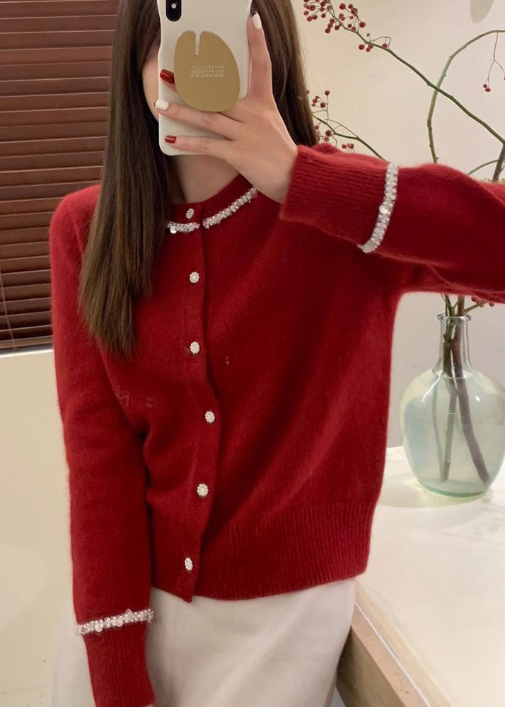 Classic Vintage Cardigan with a Flattering Fit