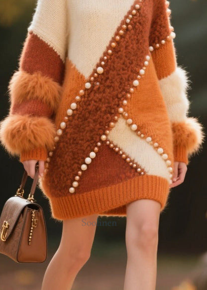Well Tailored Sweater with a Graceful Silhouette