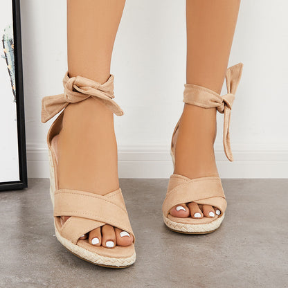 Graceful Orthopedic Sandals for Modern Look