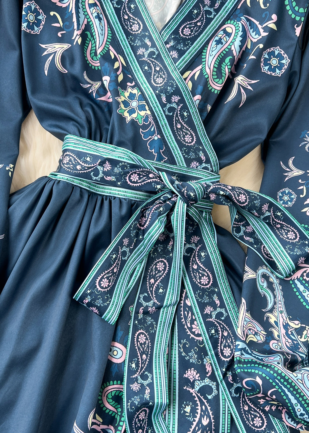 Classic Vintage Dress with a Flattering Fit